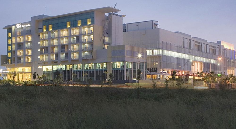 Hotel Santika Bsd City-Serpong Buitenkant foto