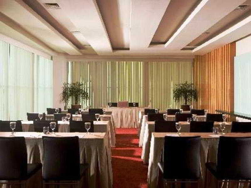 Hotel Santika Bsd City-Serpong Buitenkant foto